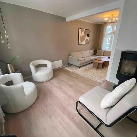 Historic House Centre Apartment