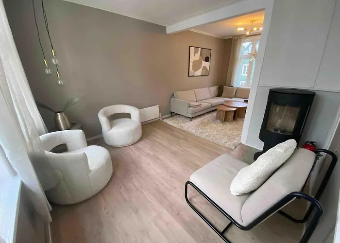 Historic House Centre Apartment